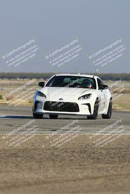 media/Oct-18-2025-Speed Ventures (Sat) [[8b3b7cf525]]/Purple/Session 1 (Sweeper)/